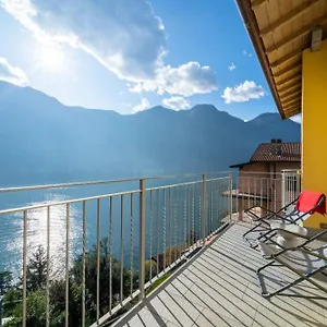 https://easy-welcome-kadoro.it-lombardy.com
